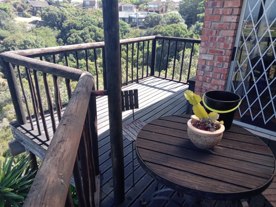 4 Bedroom Property for Sale in Noorsekloof Eastern Cape